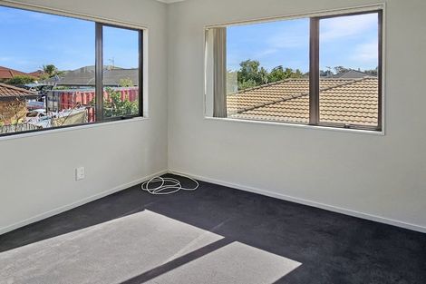 Photo of property in 98d Naylors Drive, Mangere, Auckland, 2022