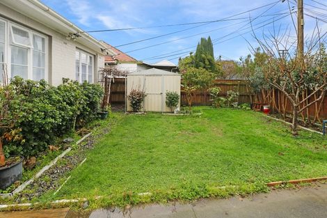 Photo of property in 2/28 Hall Crescent, Epuni, Lower Hutt, 5011