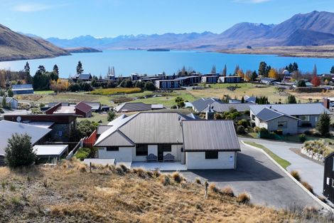 Photo of property in 2 Walter Black Place, Lake Tekapo, 7999