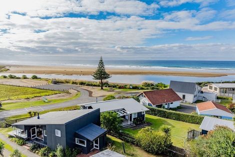 Photo of property in 3428 Pourerere Beach Road, Pourerere, Waipawa, 4271