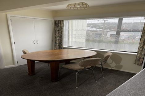 Photo of property in 70 Derwent Street, Island Bay, Wellington, 6023