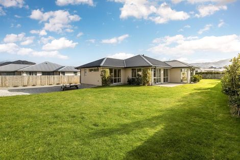 Photo of property in 52 Risinghurst Terrace, Lower Shotover, Queenstown, 9304