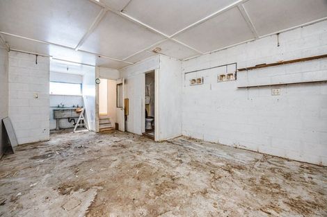 Photo of property in 46 Lawrence Crescent, Hillpark, Auckland, 2102