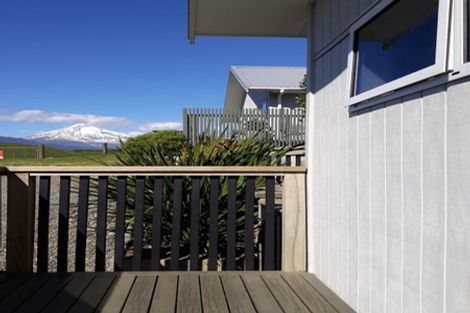 Photo of property in 104 Carthew Street, Okato, 4335