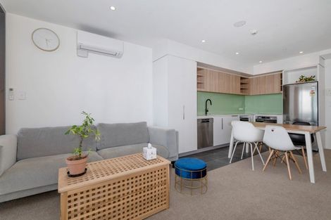 Photo of property in 1 Buscomb Avenue, Henderson, Auckland, 0610