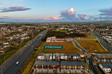 Photo of property in 37 Puihi Crescent, Massey, 0614
