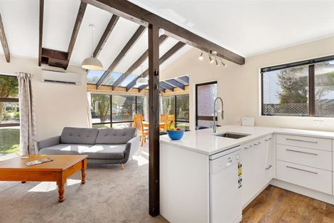 Photo of property in 19 Observatory Close, Whitby, Porirua, 5024