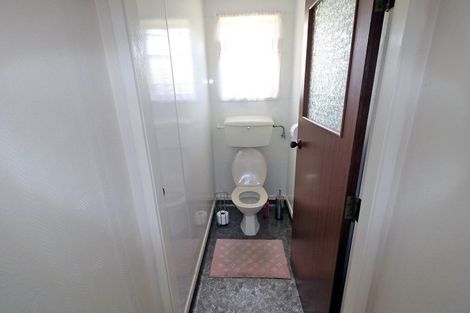 Photo of property in 26 Oberon Street, Stratford, 4332