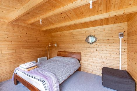 Photo of property in 15 Drake Street, Waikawa Beach, Manakau, 5573