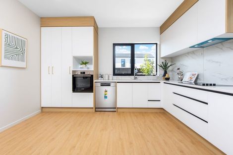 Photo of property in 6 Kiekie Street, Westgate, 0814