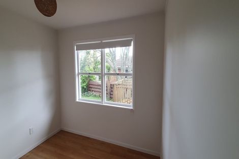 Photo of property in 19 Spence Road, Henderson, Auckland, 0612