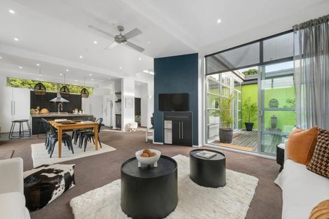 Photo of property in 1/5 Whareora Terrace, Cashmere, Christchurch, 8022