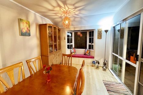 Photo of property in 6 Mosman Place, Chatswood, Auckland, 0626