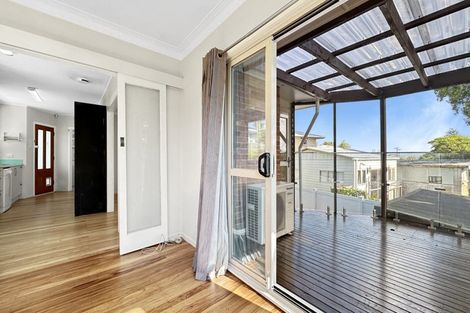 Photo of property in 41 Chorley Avenue, Massey, Auckland, 0614