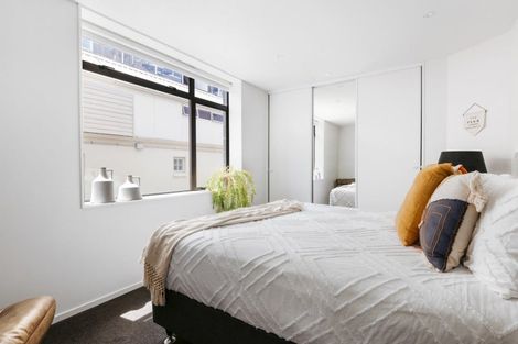 Photo of property in 7/48 Marine Parade, Mount Maunganui, 3116