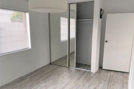 Photo of property in 1/83 Birkdale Road, Birkdale, Auckland, 0626