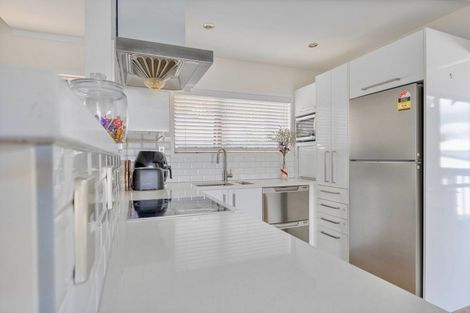 Photo of property in 1/7 Springfield Street, Forrest Hill, Auckland, 0620