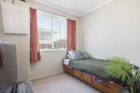 Photo of property in 1/4 Pomaria Road, Henderson, Auckland, 0610