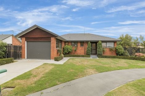 Photo of property in 27 Royleen Street, Casebrook, Christchurch, 8051