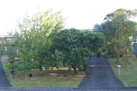 Photo of property in 5 Busbridge Place, Hillcrest, Auckland, 0627