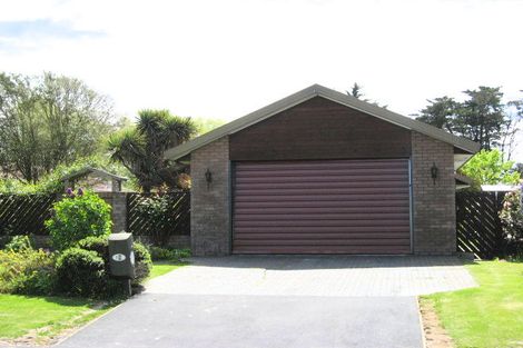Photo of property in 15 Kalmia Place, Kaiapoi, 7630