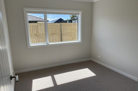Photo of property in 2 Grove Lane, Omokoroa, 3114