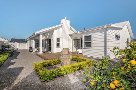 Photo of property in 1 Astelia Lane, Papamoa Beach, Papamoa, 3118