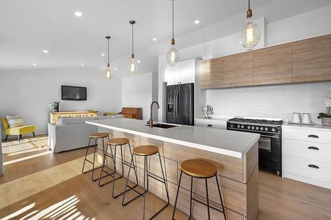 Photo of property in 132 Henwood Road, Paraite, New Plymouth, 4372