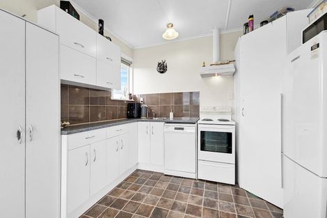 Photo of property in 6 Elliott Crescent, Owhata, Rotorua, 3010