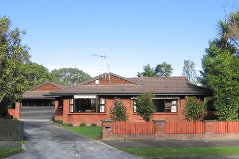 Photo of property in 11a Montgomery Terrace, Hokowhitu, Palmerston North, 4410