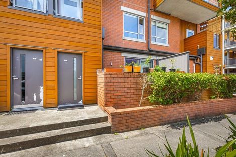 Photo of property in 2/160c Hobsonville Point Road, Hobsonville, Auckland, 0616