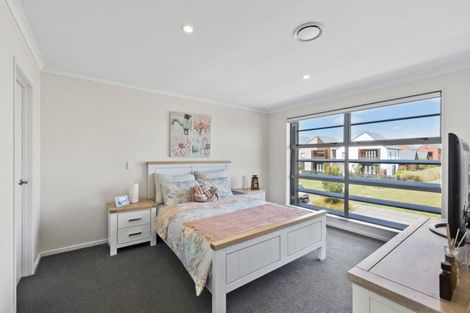 Photo of property in 4 Kittyhawk Lane, Hobsonville, Auckland, 0616