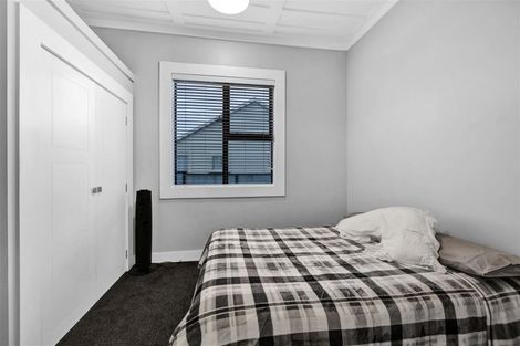 Photo of property in 42 Collins Street, Hawera, 4610