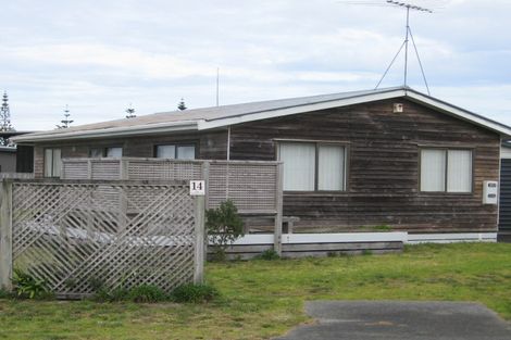 Photo of property in 14 The Southern Isle, Omaha, 0986