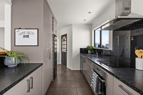 Photo of property in 20 Coventry Avenue, Tamatea, Napier, 4112