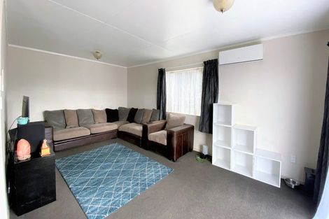 Photo of property in 4b Cricket Place, Melville, Hamilton, 3206