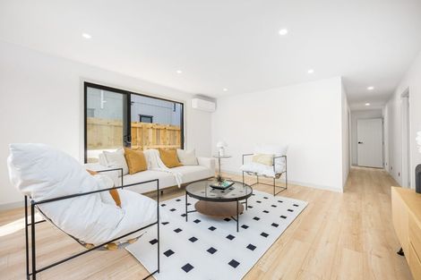 Photo of property in 60 Matangi View Drive, Orewa, 0931