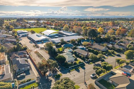 Photo of property in 77 Cutts Road, Russley, Christchurch, 8042