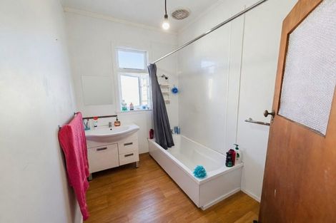 Photo of property in 258 Ruahine Street, Terrace End, Palmerston North, 4410
