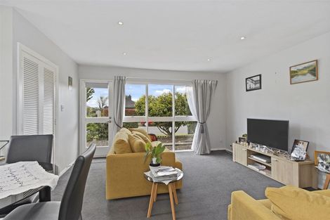 Photo of property in 5 Sarabande Avenue, Redwood, Christchurch, 8051
