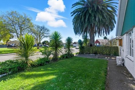 Photo of property in 1/2 Lomax Place, Islington, Christchurch, 8042