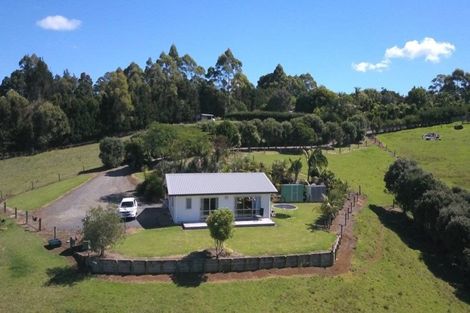 Photo of property in 121d Waimate North Road, Kerikeri, 0293