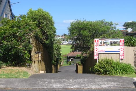 Photo of property in 14 Commodore Parry Road, Castor Bay, Auckland, 0620