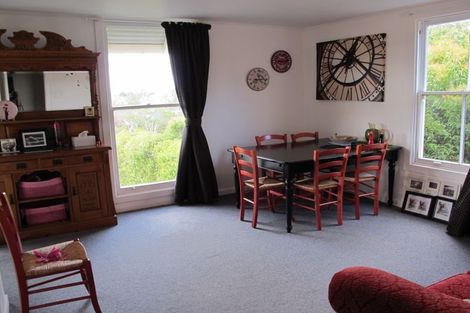 Photo of property in 165a Hinemoa Street, Birkenhead, Auckland, 0626