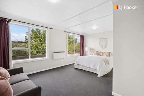 Photo of property in 32 Adderley Terrace, Ravensbourne, Dunedin, 9022