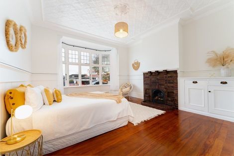 Photo of property in 30 Hobson Street, Saint Clair, Dunedin, 9012