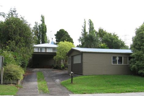 Photo of property in 23 Lowtherhurst Road, Massey, Auckland, 0614