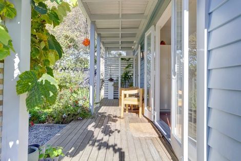 Photo of property in 92 Cornfoot Street, Castlecliff, Whanganui, 4501
