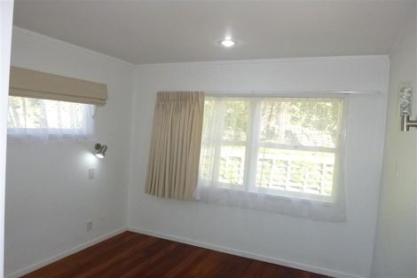 Photo of property in 21 Lake Road, Northcote, Auckland, 0627
