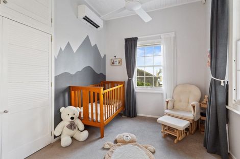 Photo of property in 1 Karaka Street, Helensville, 0800